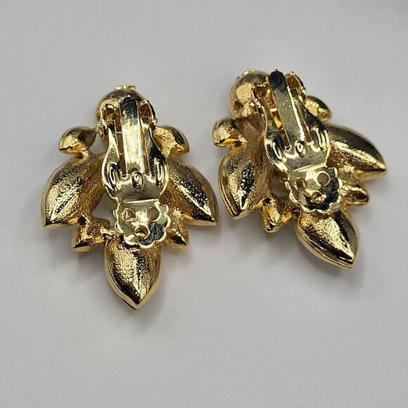 Vintage 50s Art Deco Cluster Set Bezel Set Crystal 1.5in clip on - Picture 4 of 4